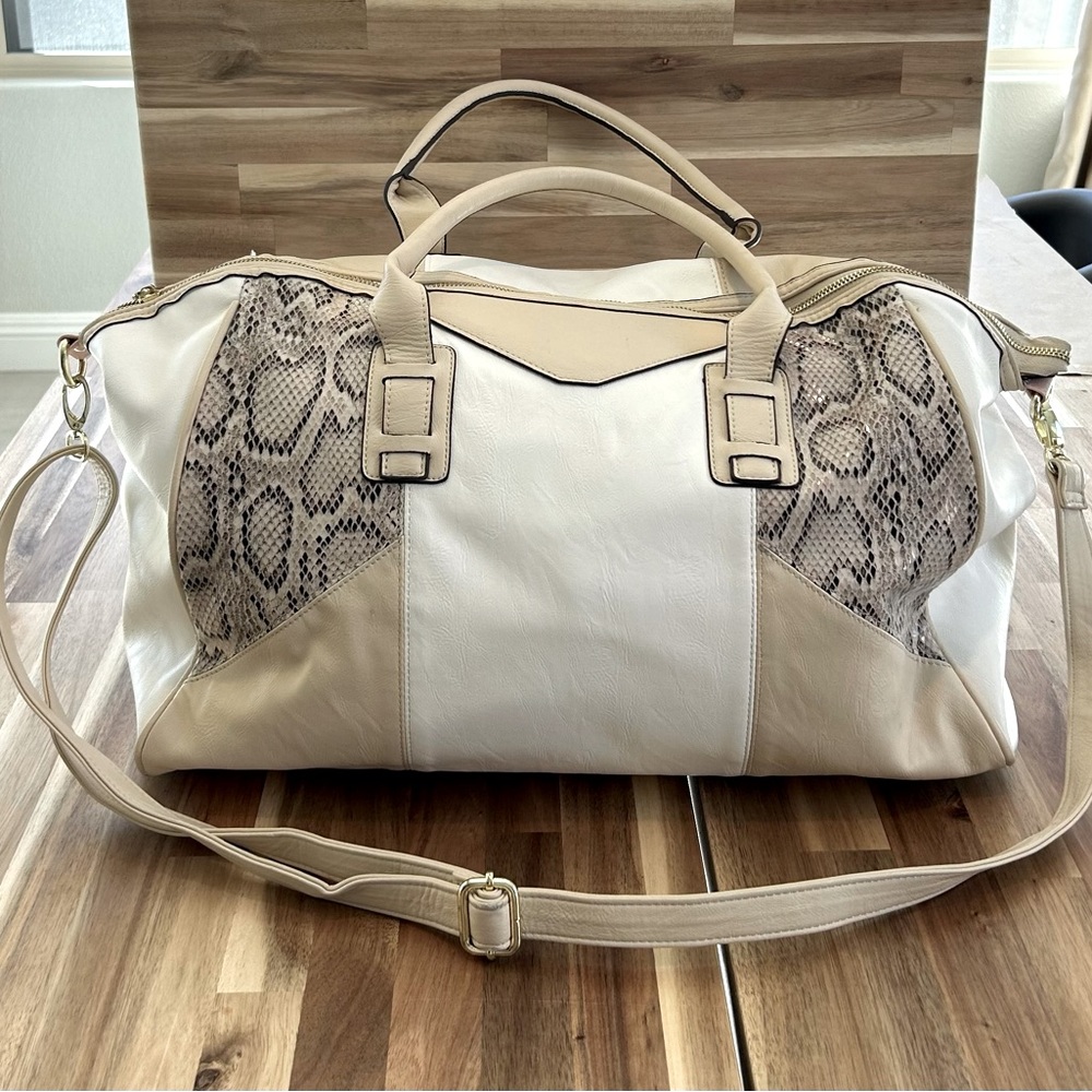Steve Madden overnight bag